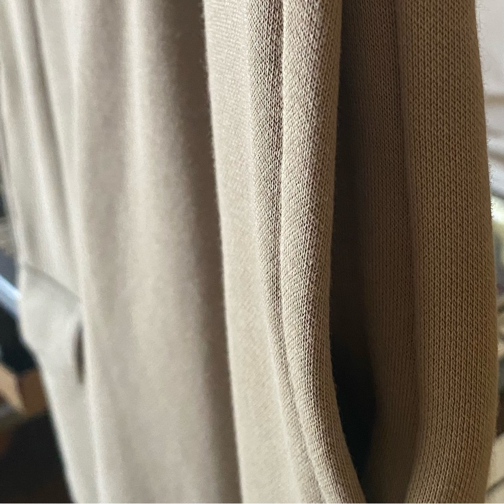 PUMA WOMENS SIZE LARGE  ESSENTIAL CARGO FLEECE PANTS IN OAK BRANCH - Picture 12 of 14